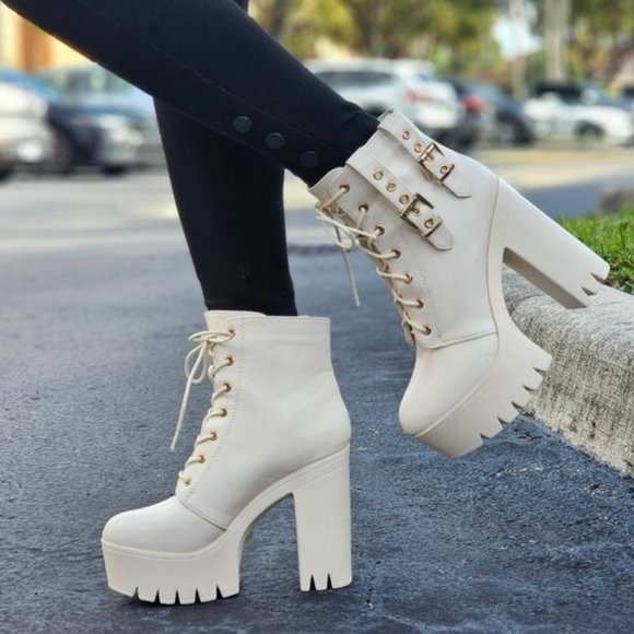 Shoes - Women's Block Heel Lace Up Botties White Color